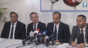 Rechtsabwälte Itamar Ben Gvir (links), Adi Keidar (2 v.l.) und weitere. Quelle: Honenu
